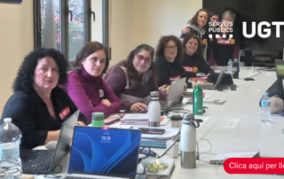 El personal laboral del Departament d'Educació es tanca a la seu de la conselleria per exigir millors condicions laborals